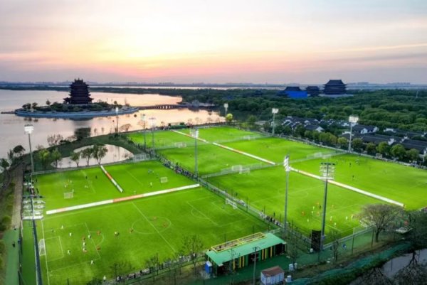 万盈配资 “苏超”没看够？这场“小世界杯”即将在阳澄湖半岛精彩开赛！