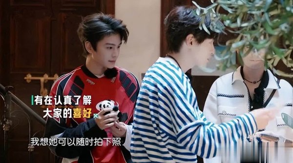 牛势策略 中餐厅9翟潇闻学虞书欣妙招，去年跟班没白当！